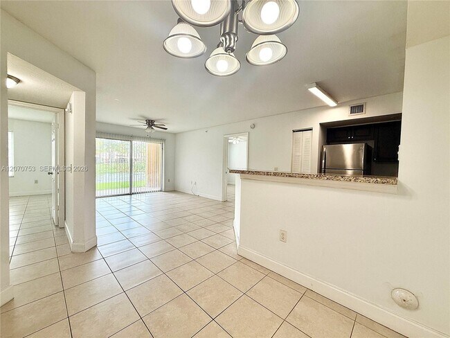 Foto del edificio - 4171 San Marino Blvd