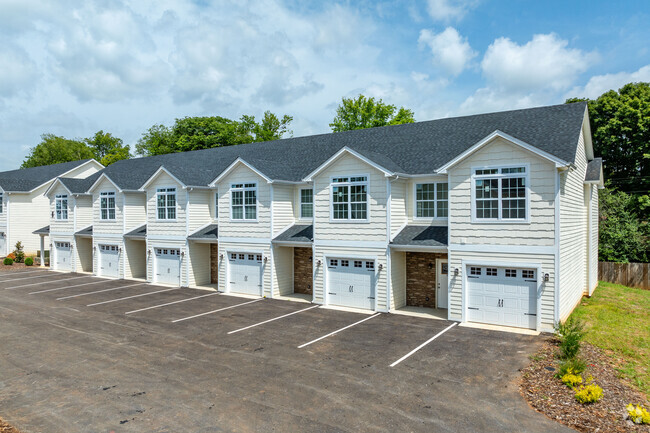 Building Photo - Summerland Townhomes