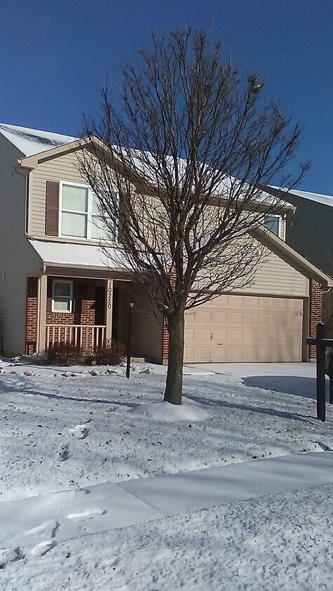Primary Photo - Make this 3-bedroom house your home!