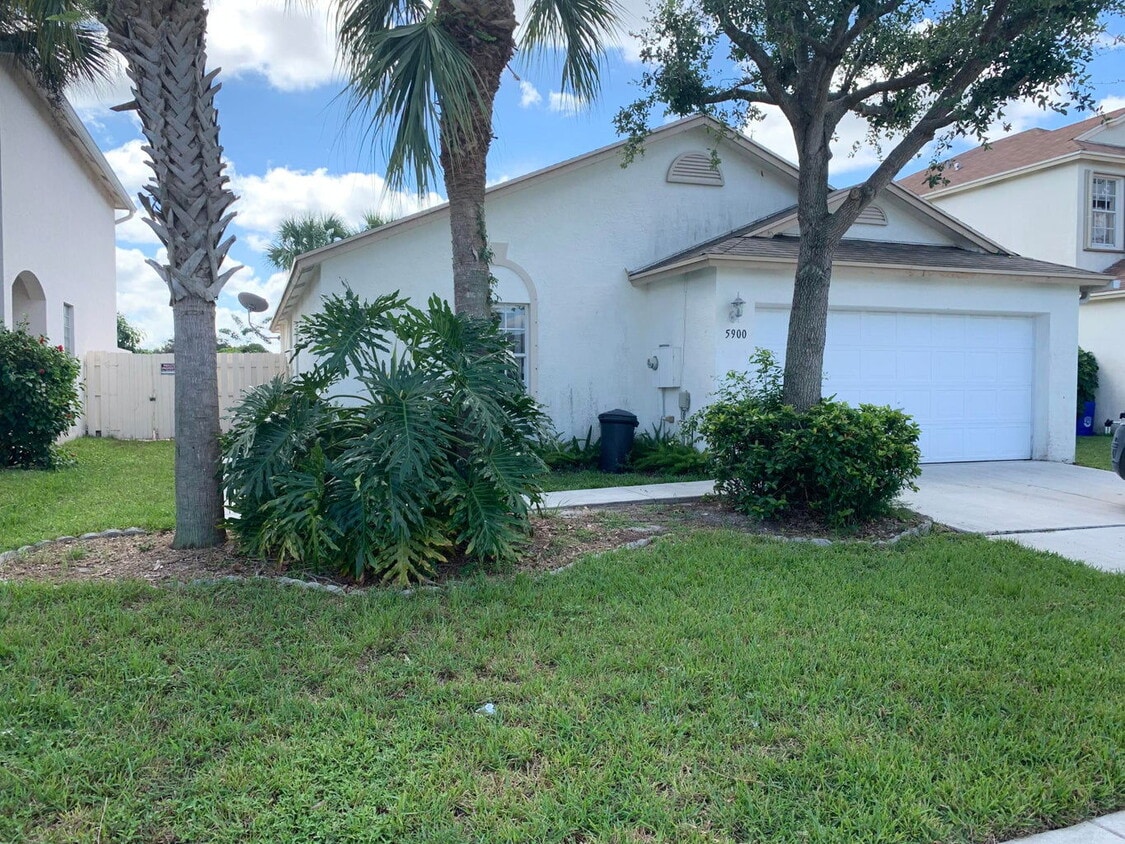 Photo - 5900 Azalea Circle, West Palm Beach, FL 33415 - 3 BR 2 BA single-family home