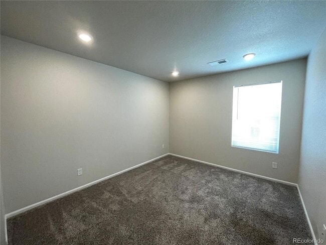 Photo - 6089 N Liverpool St Apartment