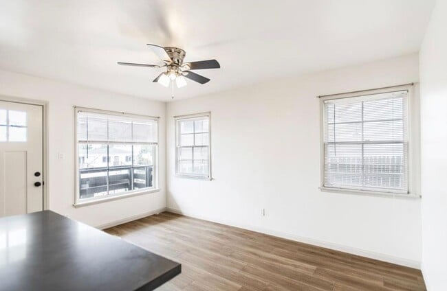Building Photo - 507 Avenida Victoria