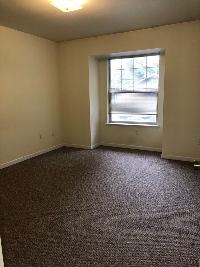 Foto del edificio - Mack Rd