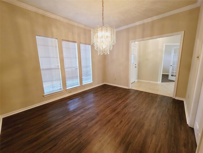 Building Photo - 16930 Scenic Lakes Way