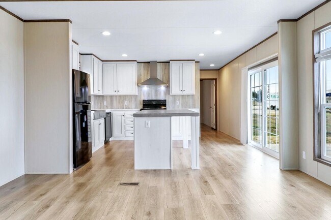 Foto del edificio - 7500 Paradise Rd