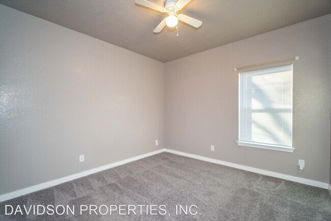 Building Photo - 2 br, 1.5 bath House - 234 Gould St #101