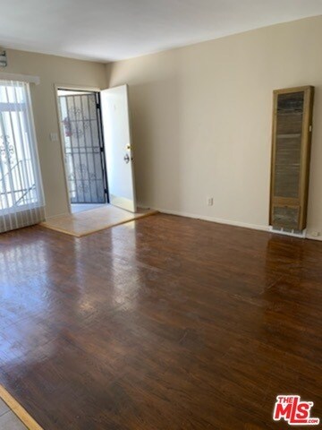 Building Photo - 1021 S Harvard Blvd