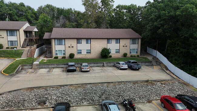 Foto del edificio - 405 Clayton Dr