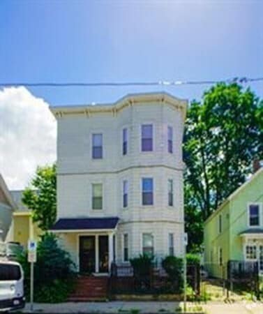Building Photo - 172 Pleasant St
