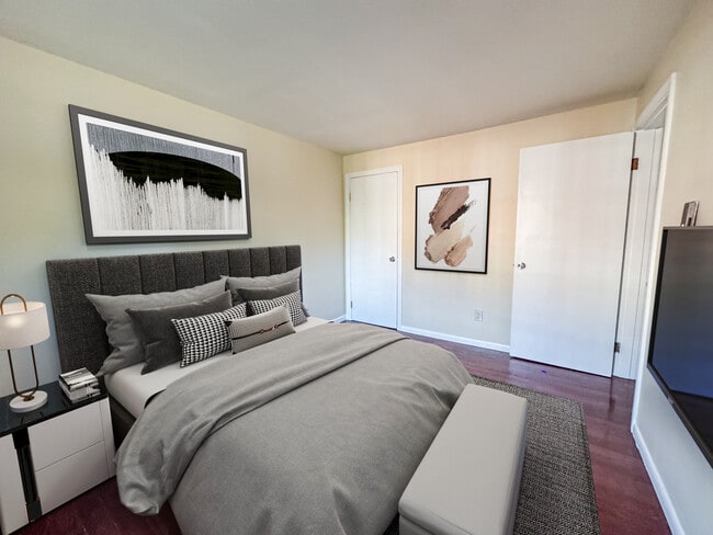 Photo - 17 Sinai Cir Apartment