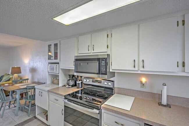 Foto del edificio - 2730 Ocean Shore Blvd