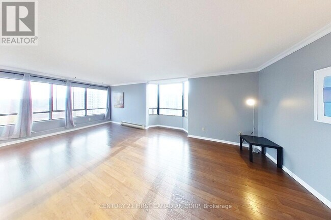 Photo du bâtiment - 570-1570 Proudfoot Ln