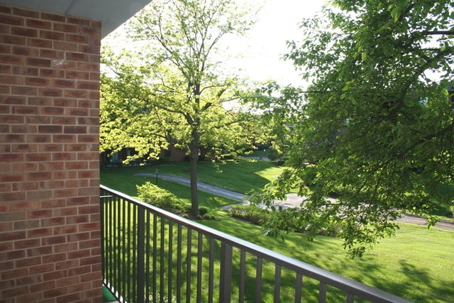 Building Photo - 950 E Wilmette Rd
