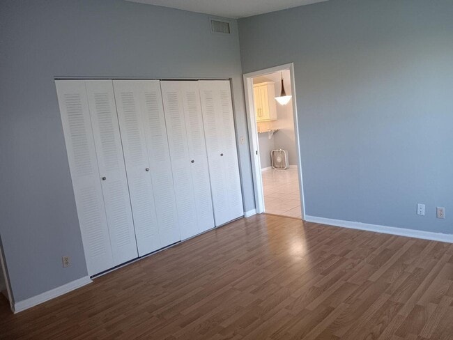 Building Photo - 5262 Breadfruit Cir
