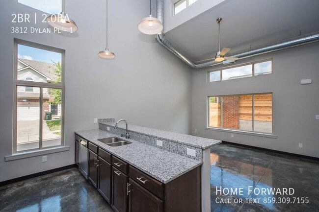 Building Photo - 3812 Dylan Pl