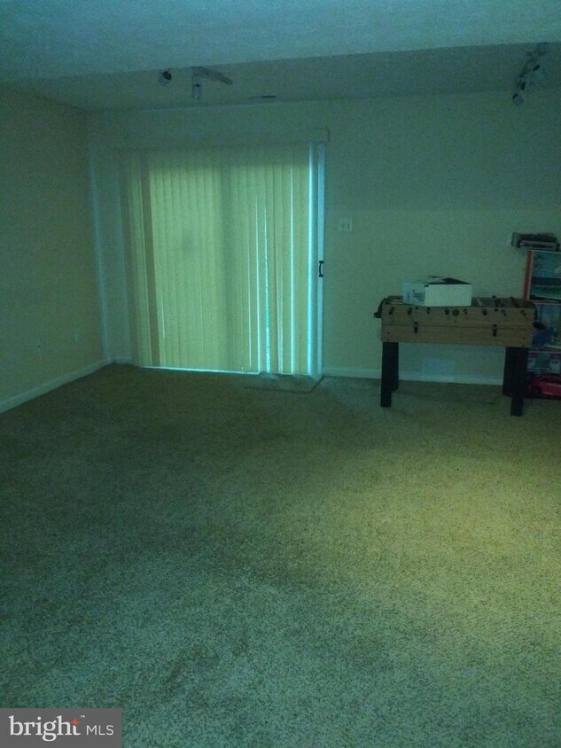 5034 Castlestone Dr, Rosedale, MD 21237 Townhome Rentals in Rosedale