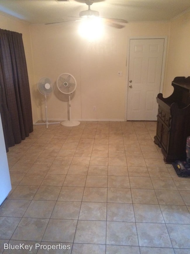Building Photo - 3 br, 1 bath House - 2567 CR 209