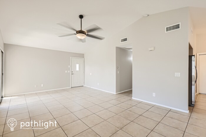 Primary Photo - 1925 127 Avenue, Avondale, AZ, 85392