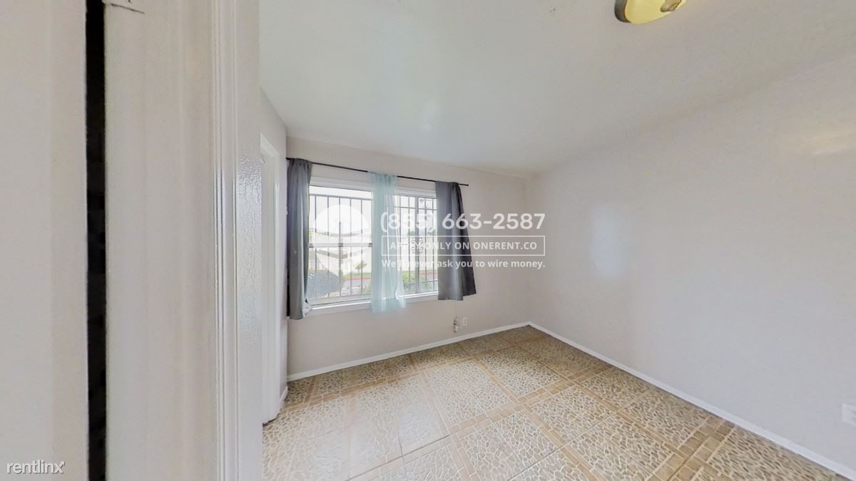 Primary Photo - 3 br, 1 bath Duplex - 1406 West 76th Street -