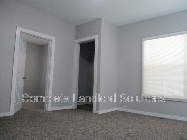 Building Photo - 1012 N 9th St