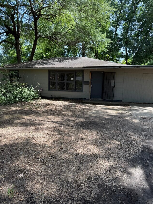 Foto principal - 1405 s 8th st