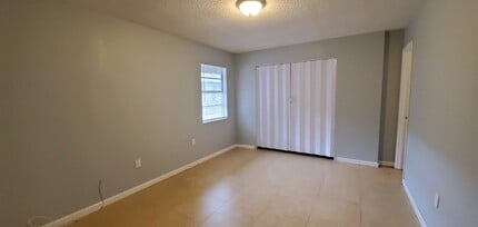 Building Photo - 2578 Chestnut Woods Dr