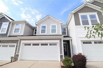 Building Photo - 755 Amarra Dr