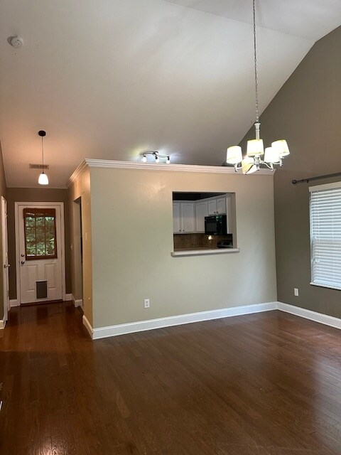 Foto del edificio - 8725 Mowbray Way