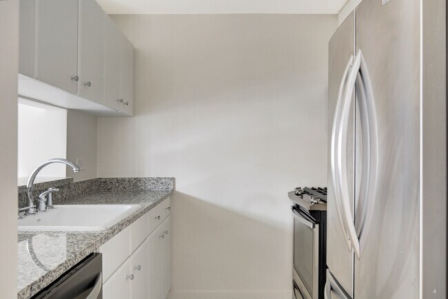 Foto del edificio - 255 W 94th St