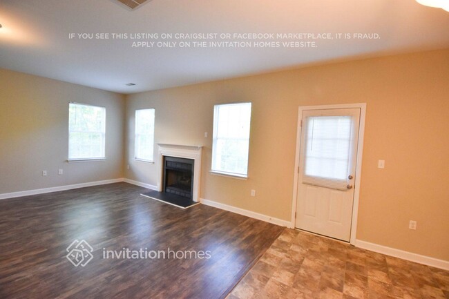 Foto del edificio - 3340 Prescott Pl NW