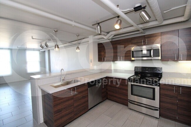 Foto del edificio - 535 W Thomas Rd