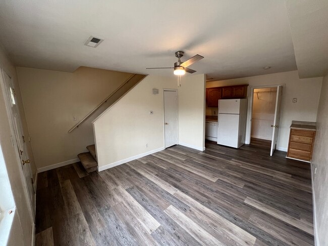 Building Photo - 5340 Koontz Dr