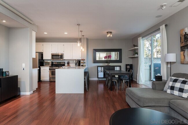 Foto del edificio - 9739 W Canyon Terrace