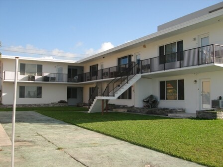 Building Photo - Treasure Bay Apts