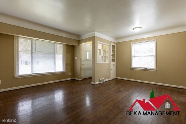 Foto del edificio - 2 br, 1 bath House - 19144 Kinloch