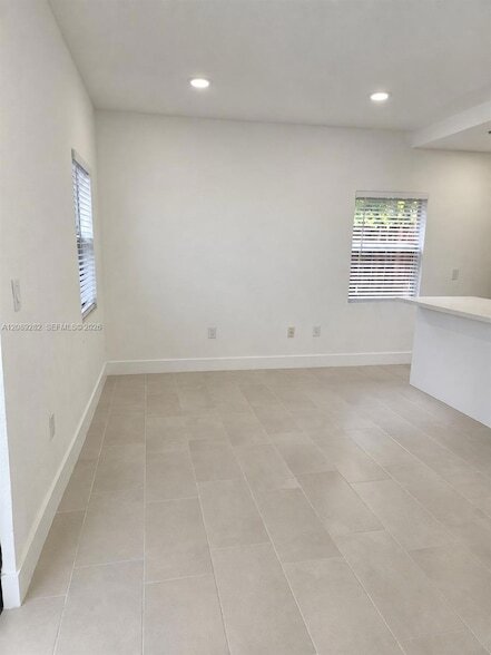 Foto del edificio - 2756 NW 46th St