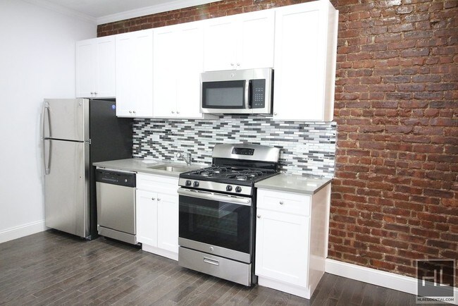 Building Photo - 3026 31st St