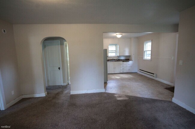 Building Photo - 3 br, 2 bath Duplex - 2200 4th Ave N 1