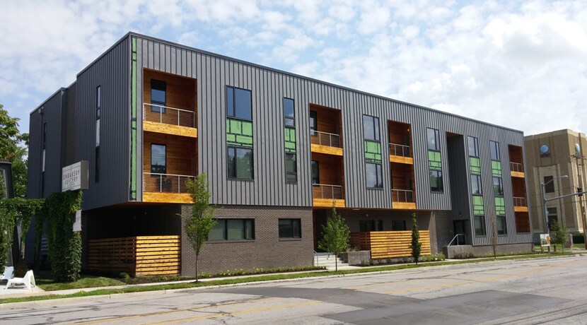 Foto principal - 661 E 63rd St