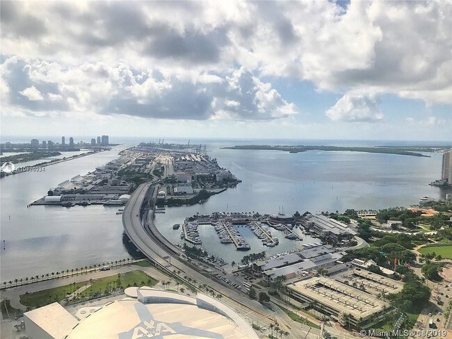 Building Photo - 888 Biscayne Blvd