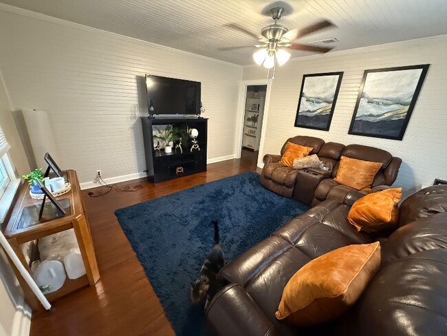 Foto del edificio - 1754 Poplar St