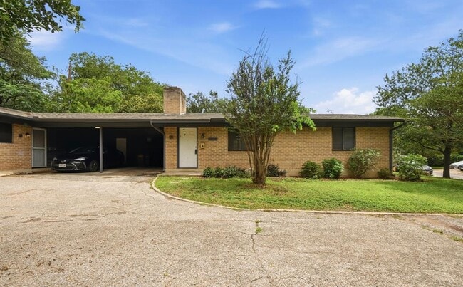 Building Photo - 8910 Little Walnut Pkwy