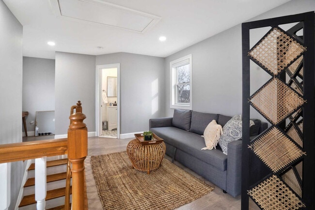 Foto del edificio - 184 Creek Rd