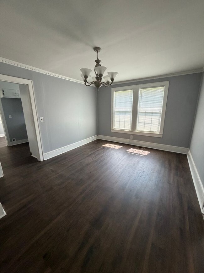 Foto del edificio - 206 Reece Mill Rd