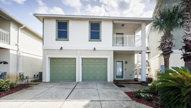 Building Photo - 218 Bonita Cir