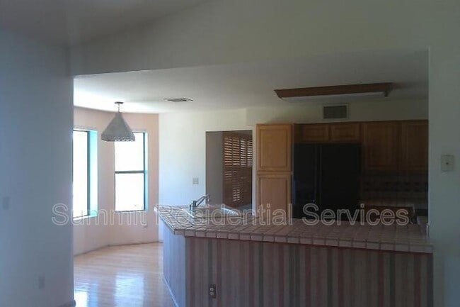 Foto del edificio - 345 W Atua Pl