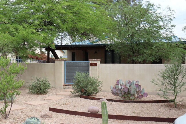Building Photo - UPCOMING RENTAL!! 2 Bedroom, 2 Bath