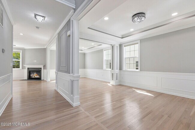 Building Photo - 9 Feakes Dr
