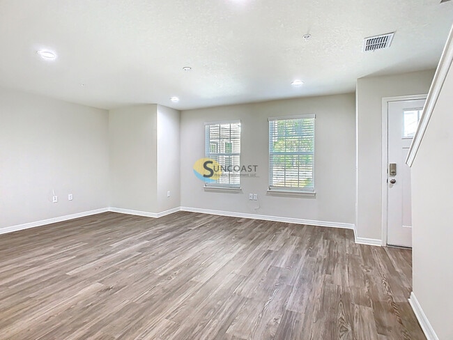 Building Photo - 3821 SW 43rd Ct