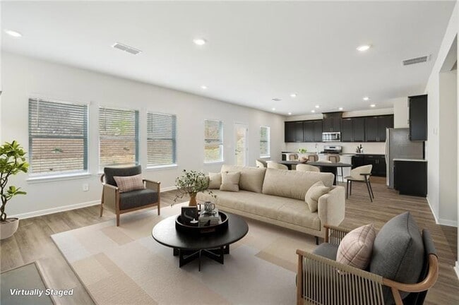 Foto del edificio - 26 Hemlock Ct